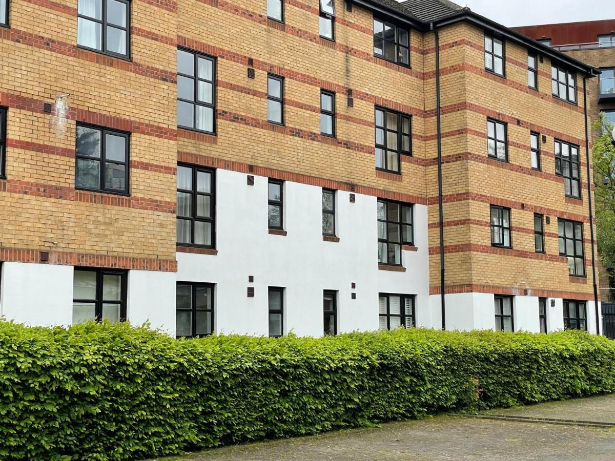 Surrey Docks Se16 Near Canada Water N Easy Access Canary Wharf Londres Exterior foto